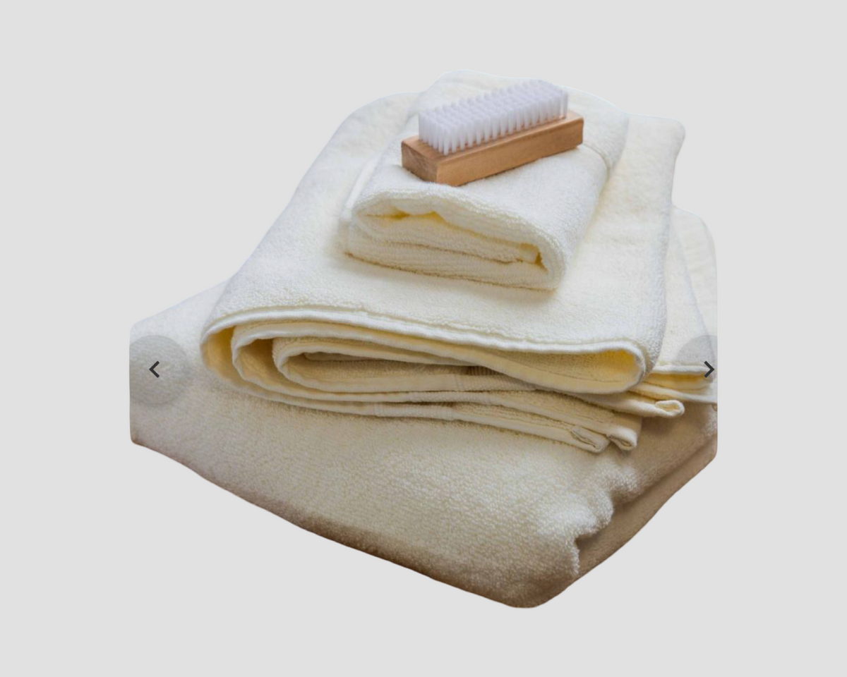 Monogrammed bath towel set
