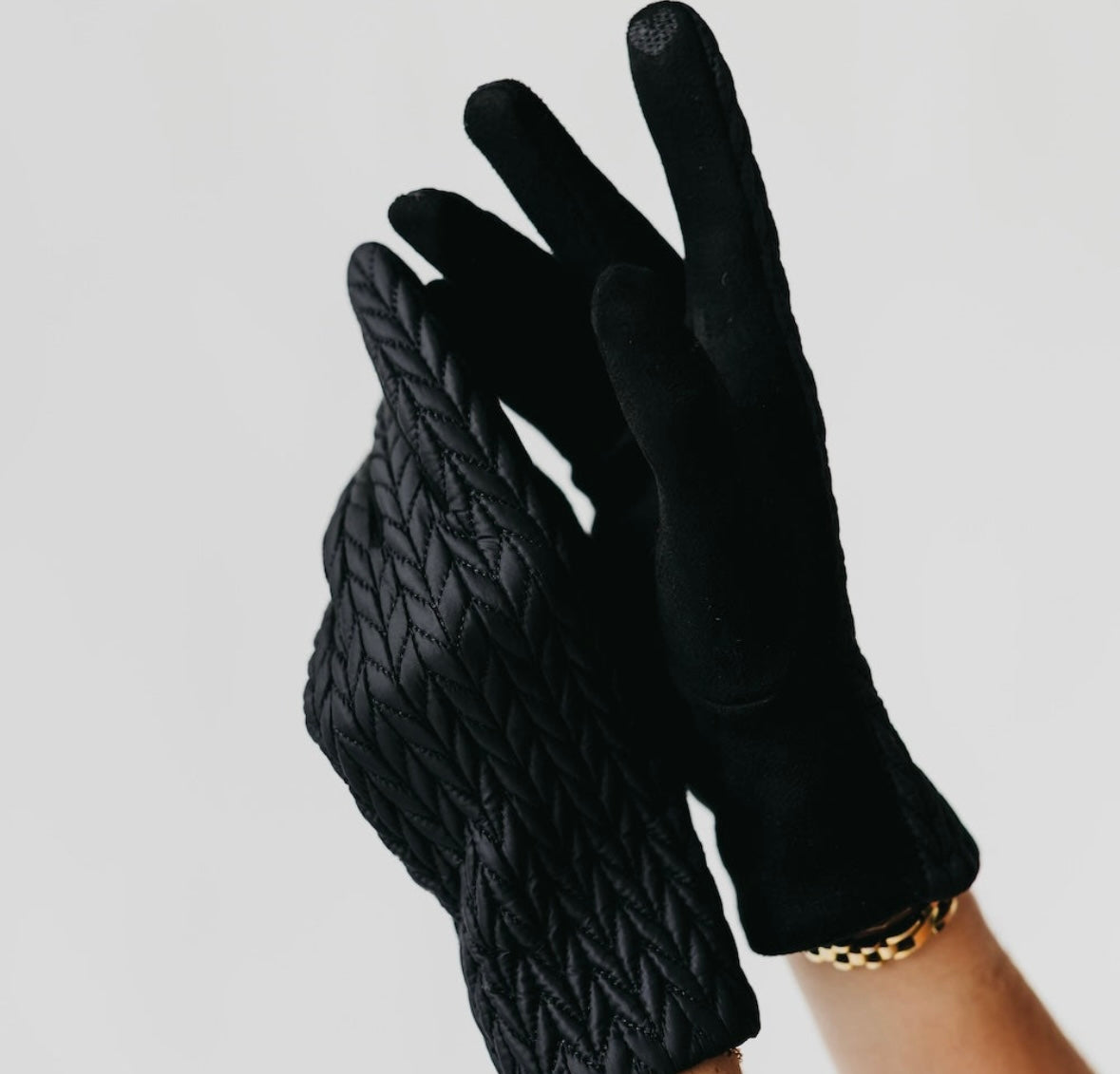 Quilted Smart Touch Gloves – Elegant, Warm & Touchscreen Friendly